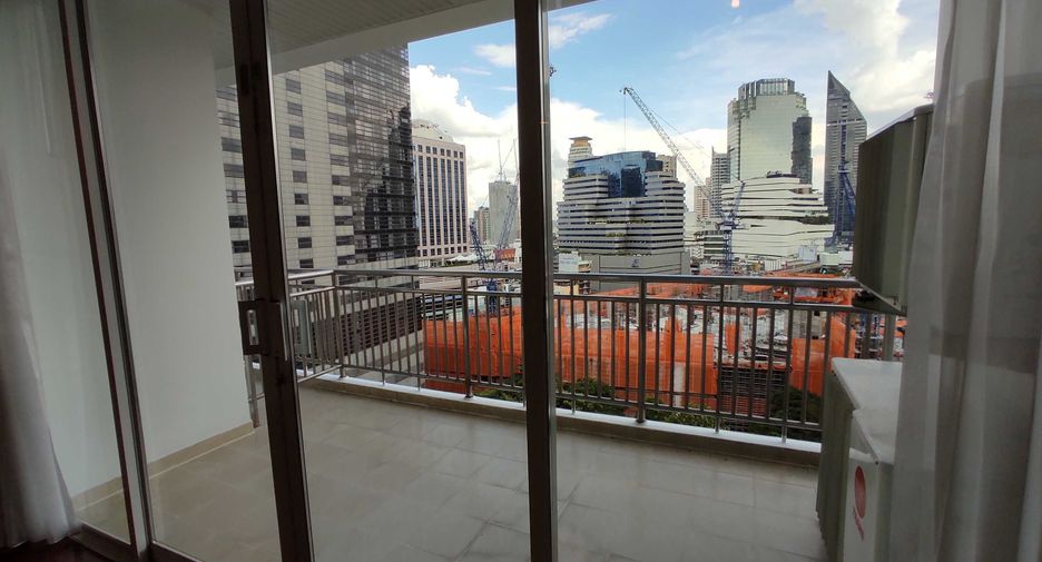 For rent 3 ベッドルーム apartment in Khlong Toei, Bangkok