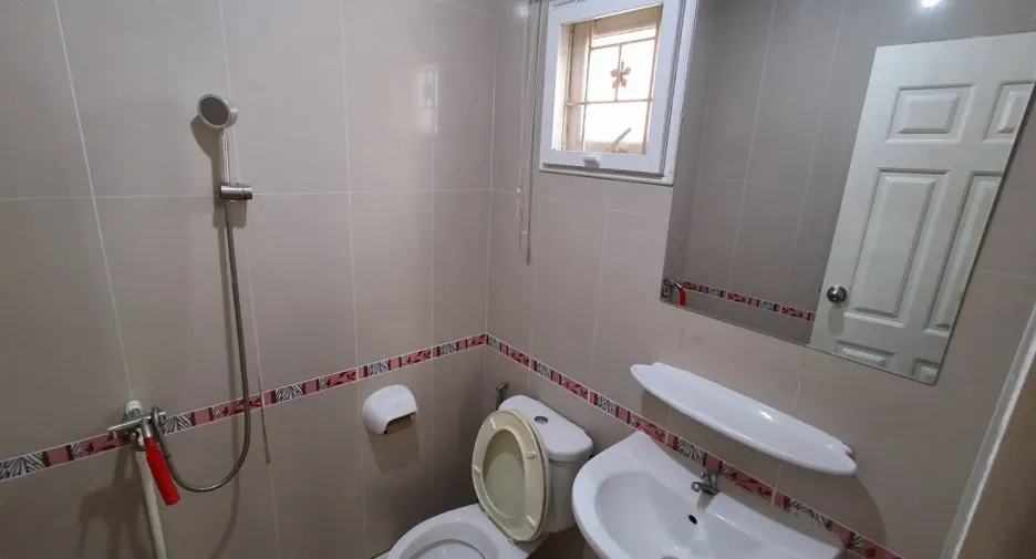 For rent 3 bedrooms townhouse in Don Mueang, Bangkok