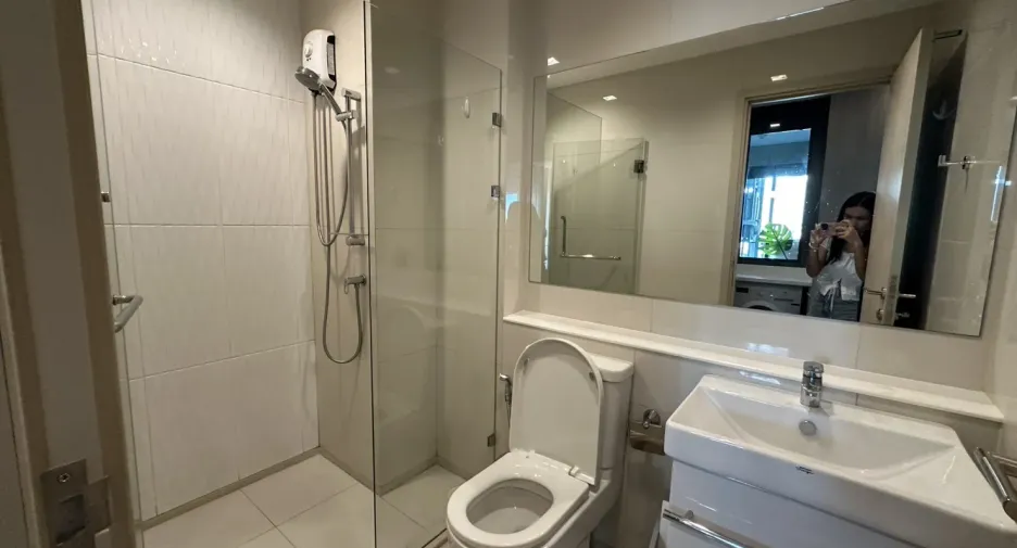 For rent 1 bed condo in Pathum Wan, Bangkok