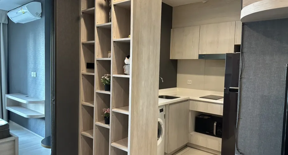 For rent 1 bed condo in Pathum Wan, Bangkok