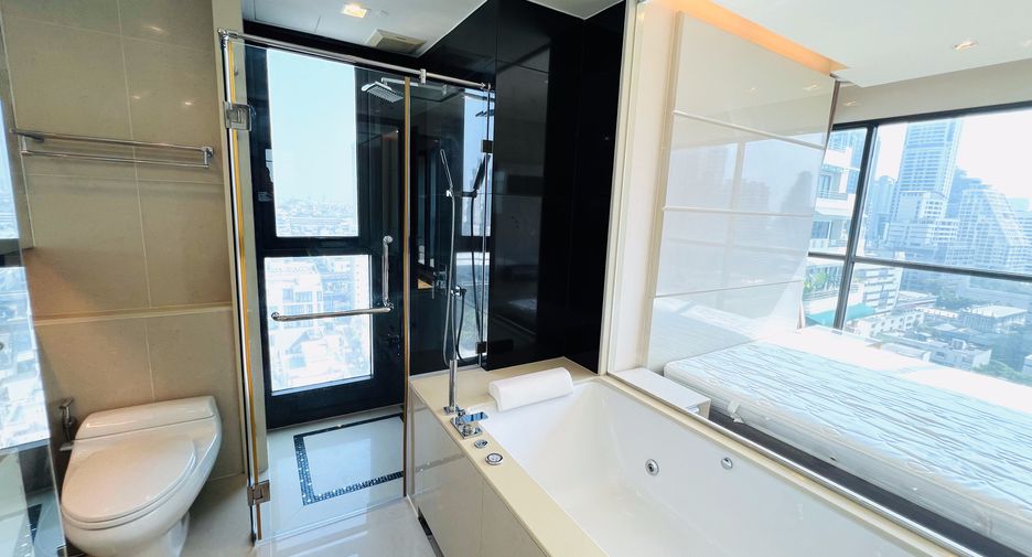 For rent 2 bedrooms condo in Sathon, Bangkok