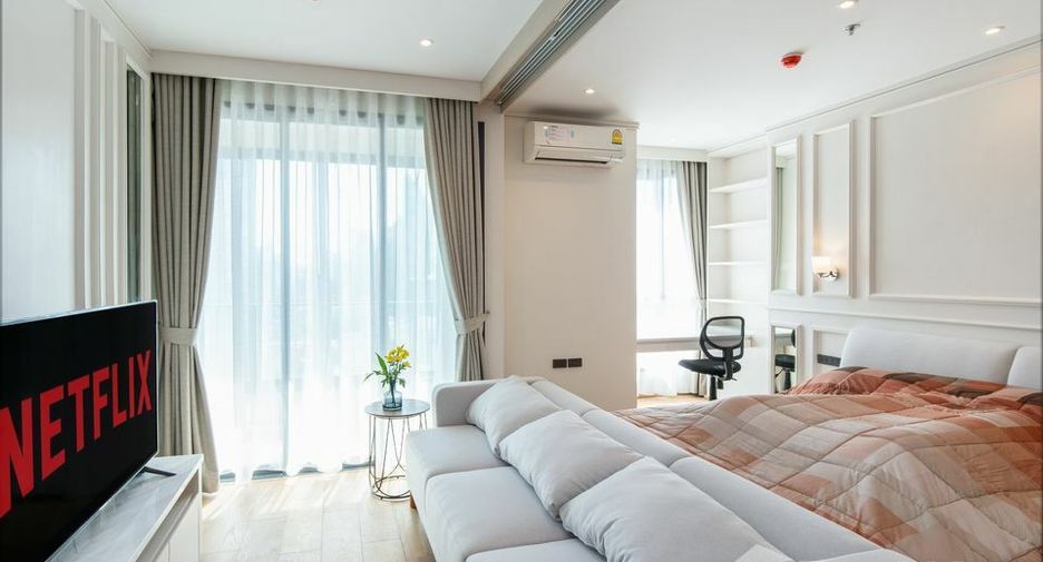 For rent 1 bed condo in Pathum Wan, Bangkok
