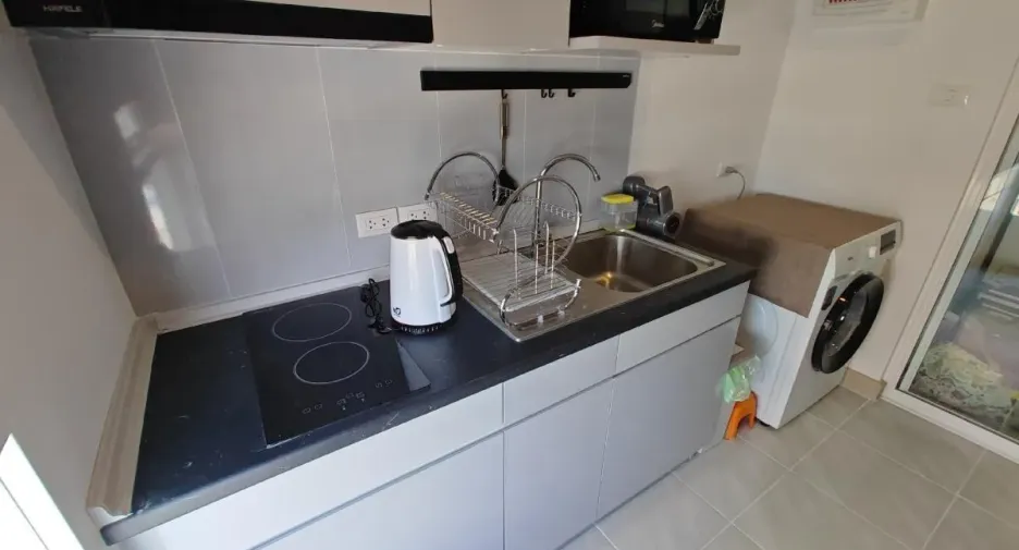 Wohnung zur Miete mit 2 Zimmer in Chom Thong, Bangkok