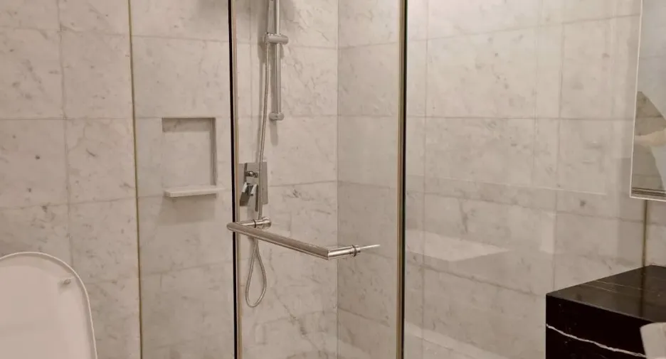 For rent 1 bed condo in Pathum Wan, Bangkok