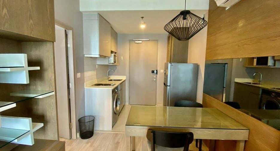For rent 1 bed condo in Phra Khanong, Bangkok