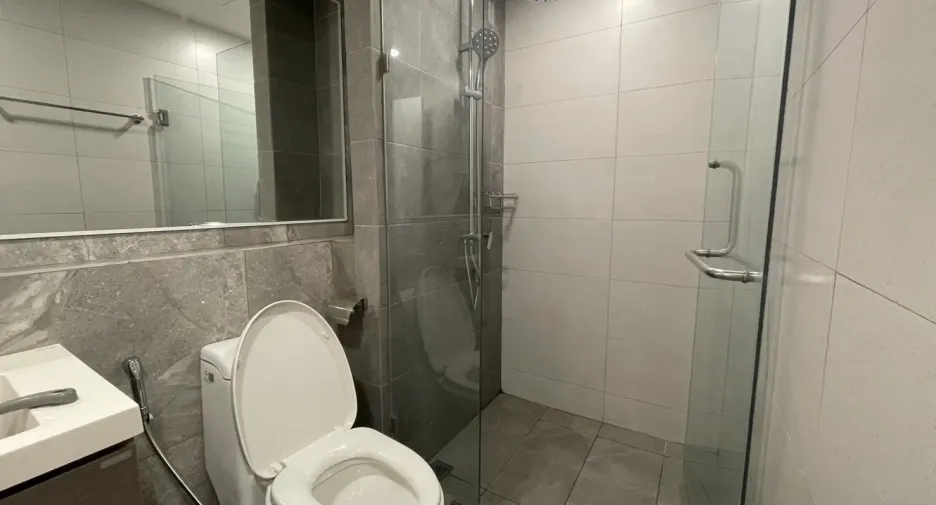 For rent 2 bedrooms condo in Chom Thong, Bangkok