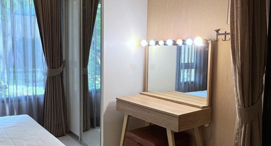 Wohnung zur Miete mit 1 Zimmer in Yan Nawa, Bangkok