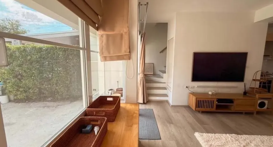 For rent 3 bedrooms townhouse in Prawet, Bangkok