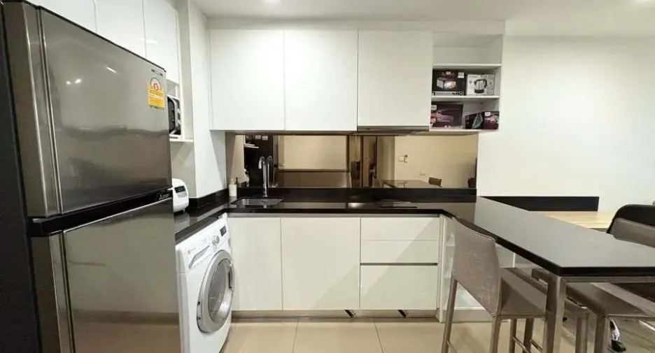 For rent 1 bed condo in Khlong Toei, Bangkok