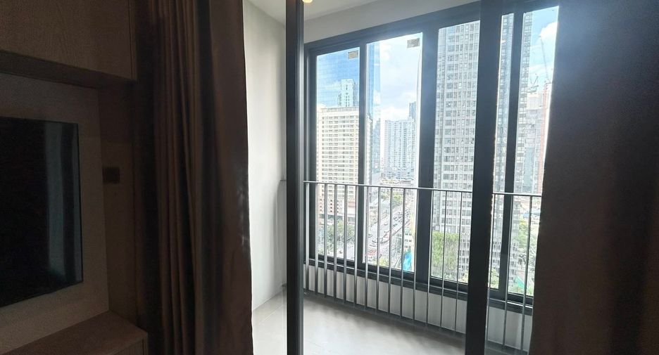 For rent 1 bed condo in Pathum Wan, Bangkok