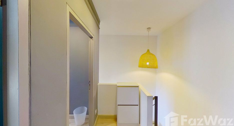 Condo en alquiler de 2 habitaciones en Phra Khanong, Bangkok