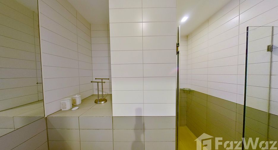 Condo en alquiler de 2 habitaciones en Phra Khanong, Bangkok