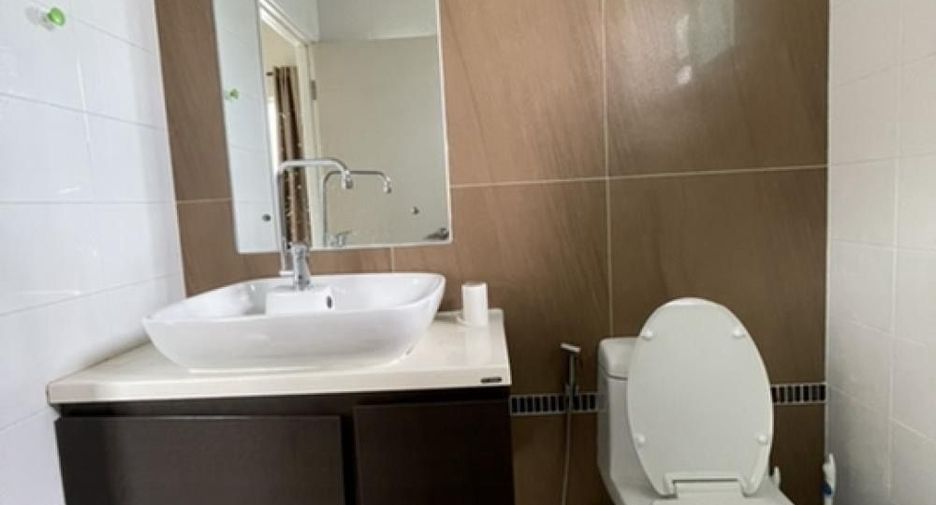 For rent 4 bedrooms house in Suan Luang, Bangkok