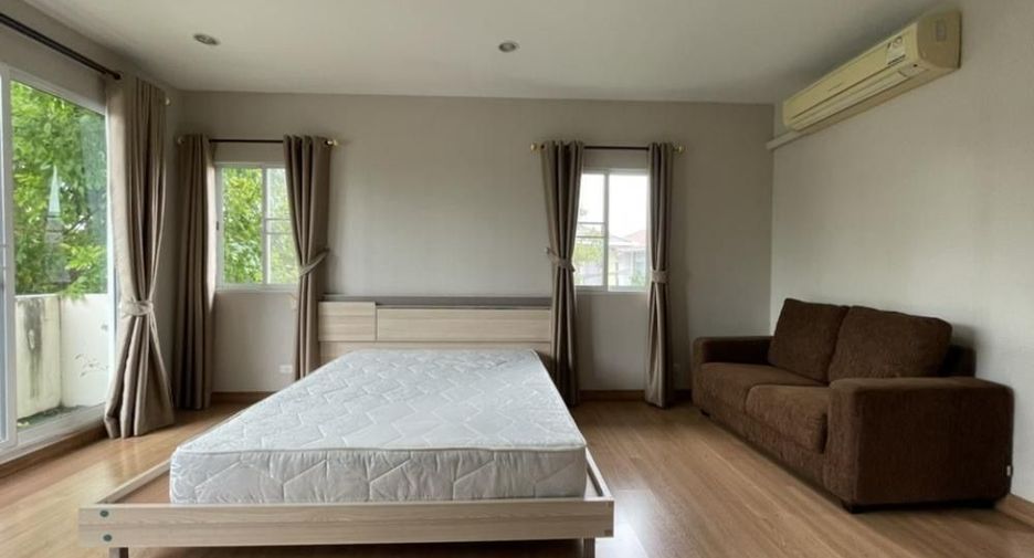 For rent 4 bedrooms house in Suan Luang, Bangkok
