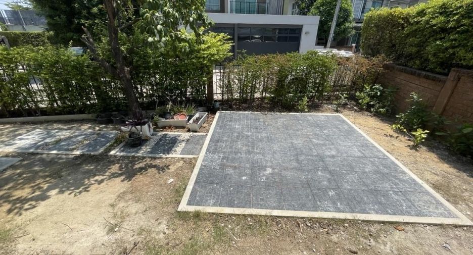 For rent 4 bedrooms house in Suan Luang, Bangkok