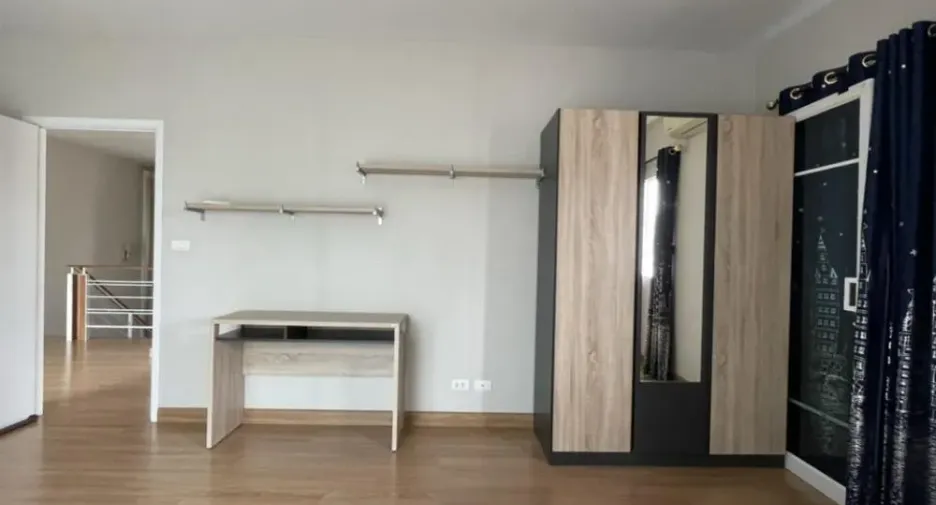 For rent 4 bedrooms house in Suan Luang, Bangkok