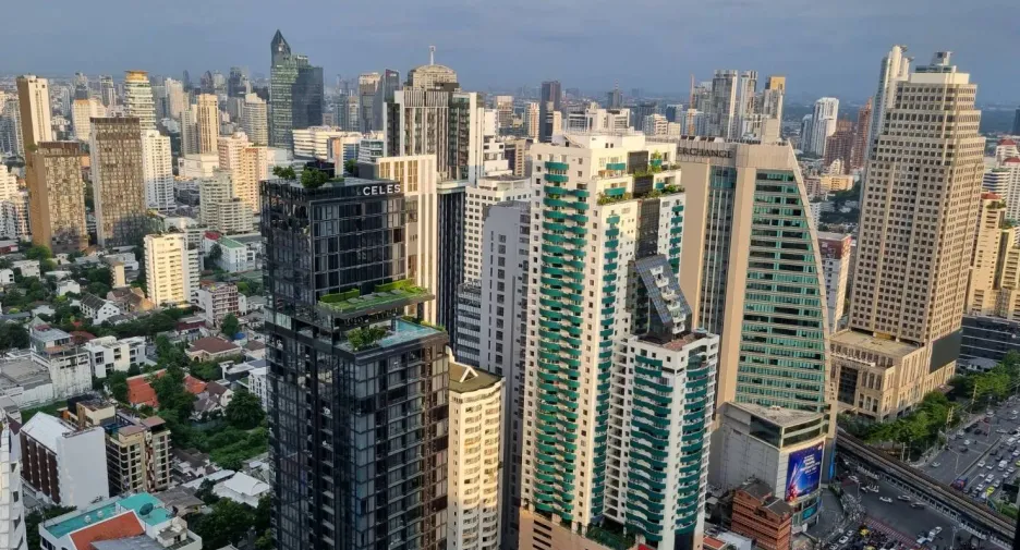 For rent 2 bedrooms condo in Khlong Toei, Bangkok