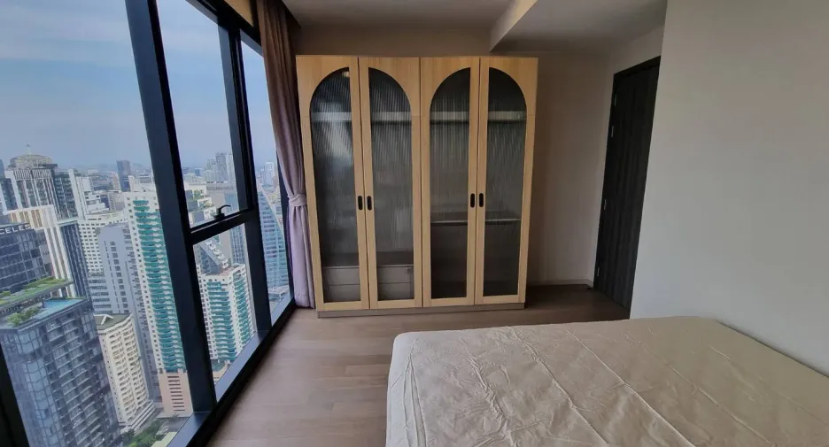 For rent 2 bedrooms condo in Khlong Toei, Bangkok