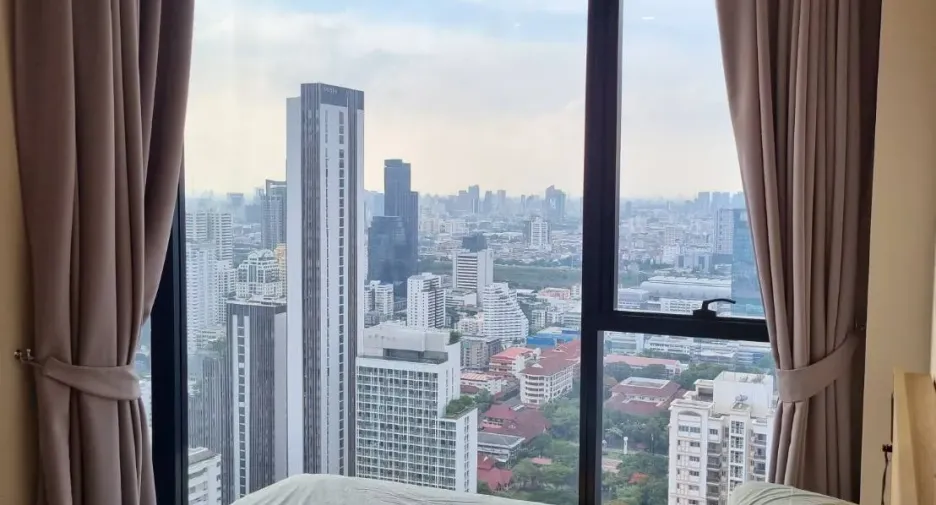 For rent 2 bedrooms condo in Khlong Toei, Bangkok