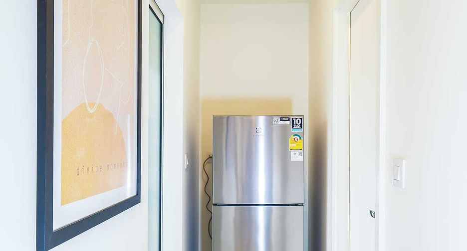 For rent 1 bed condo in Phra Khanong, Bangkok