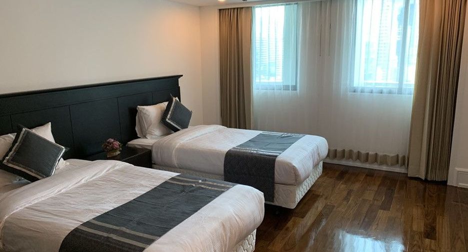 À louer 3 chambres condo à Watthana, Bangkok
