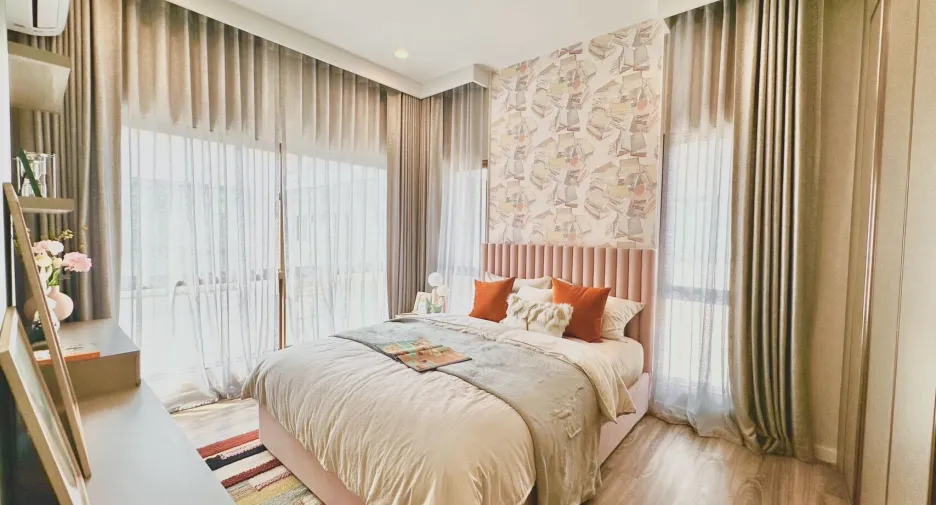 Casa en alquiler de 4 habitaciones en Bang Kapi, Bangkok