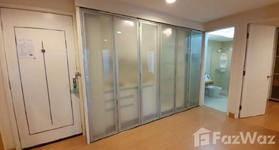 For rent 1 bed condo in Bang Rak, Bangkok