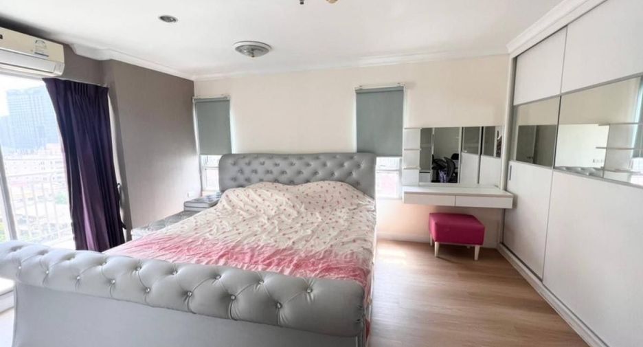 Condo en alquiler de 2 habitaciones en Huai Khwang, Bangkok