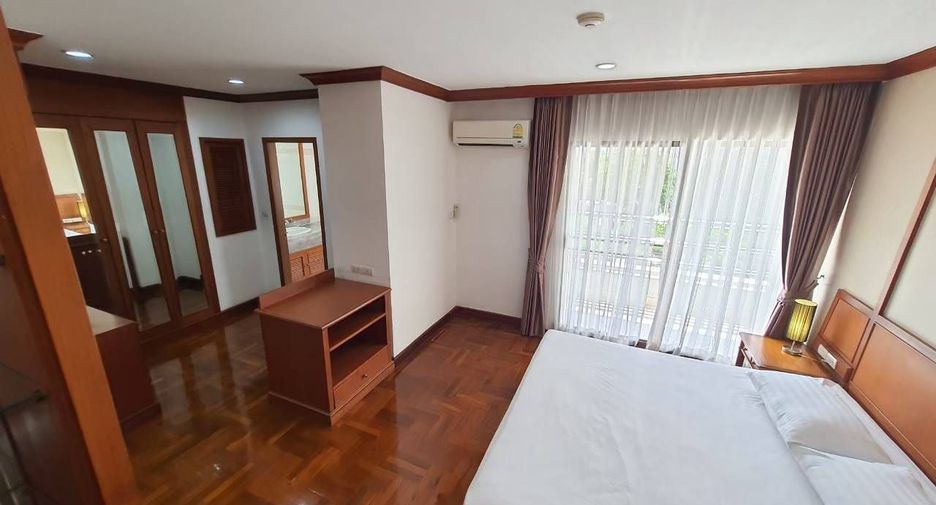 À louer 3 chambres appartement à Watthana, Bangkok
