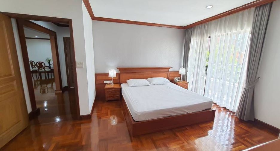 À louer 3 chambres appartement à Watthana, Bangkok