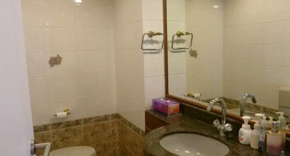 For rent 3 bedrooms condo in Sathon, Bangkok
