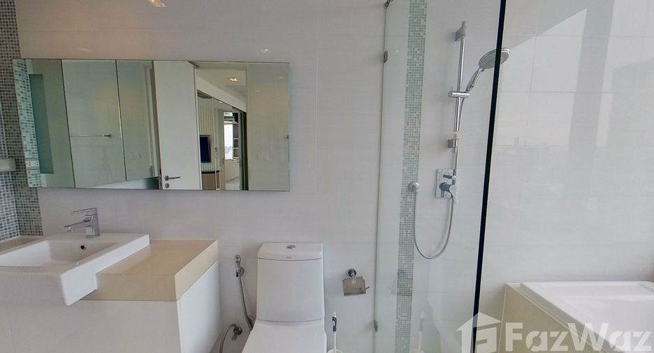 For rent 2 bedrooms condo in Sathon, Bangkok