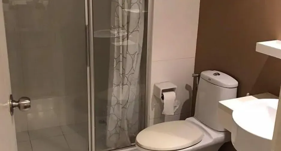 For rent 2 bedrooms condo in Phra Khanong, Bangkok
