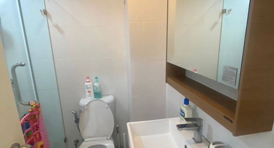 For rent studio condo in Khlong Toei, Bangkok