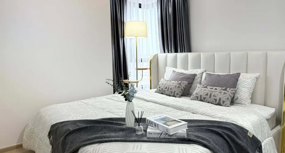 For rent 2 bedrooms condo in Watthana, Bangkok