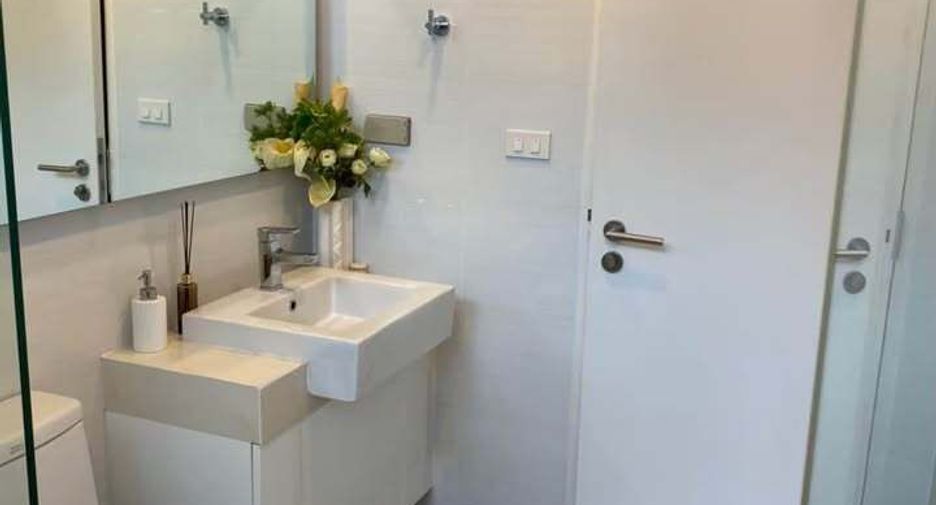 Condo en alquiler de 2 habitaciones en Sathon, Bangkok