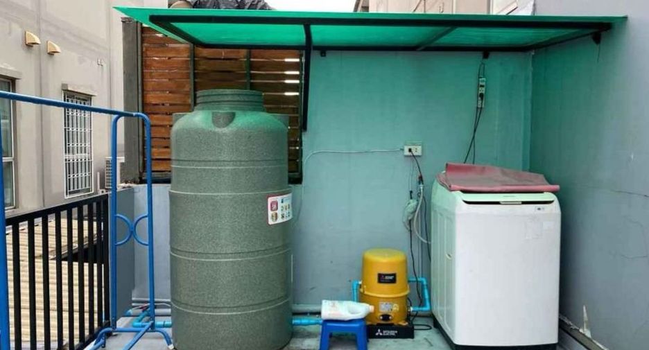 For rent 3 bedrooms townhouse in Suan Luang, Bangkok