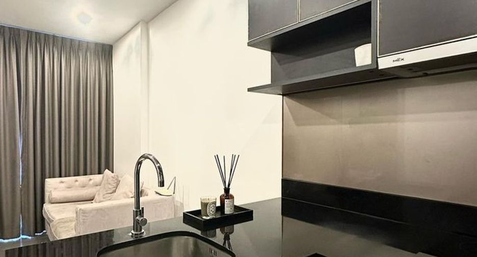 For rent 1 bed condo in Khlong San, Bangkok