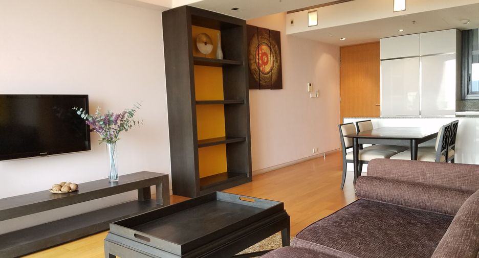 For rent 2 bedrooms condo in Sathon, Bangkok