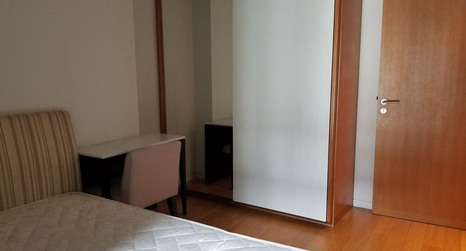 For rent 2 bedrooms condo in Sathon, Bangkok