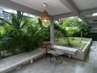 Haus zur Miete mit 4 Zimmer in Watthana, Bangkok
