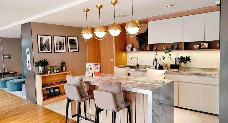 For rent 2 bedrooms condo in Bang Na, Bangkok