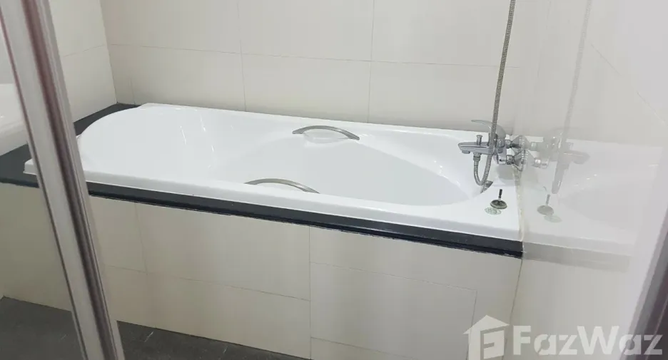 Apartment zur Miete mit 2 Zimmer in Khlong Toei, Bangkok