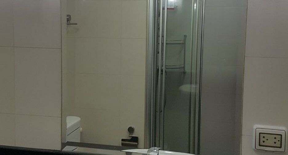 Apartment zur Miete mit 2 Zimmer in Khlong Toei, Bangkok
