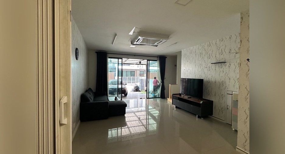 For rent 3 bedrooms house in Bang Phli, Samut Prakan