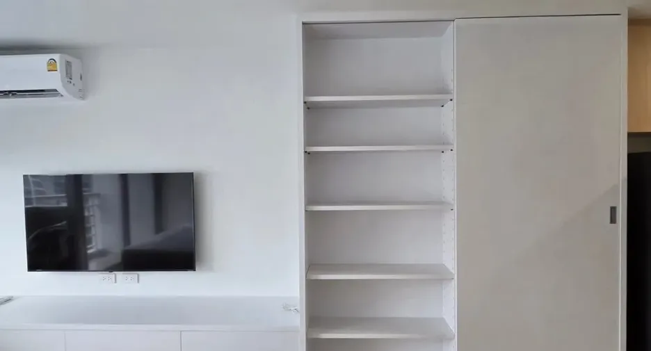 For rent 1 bed condo in Phra Khanong, Bangkok