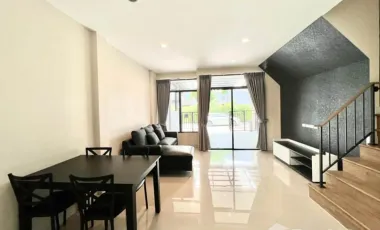 Reihenhaus zur Miete mit 2 Zimmer in Saphan Sung, Bangkok
