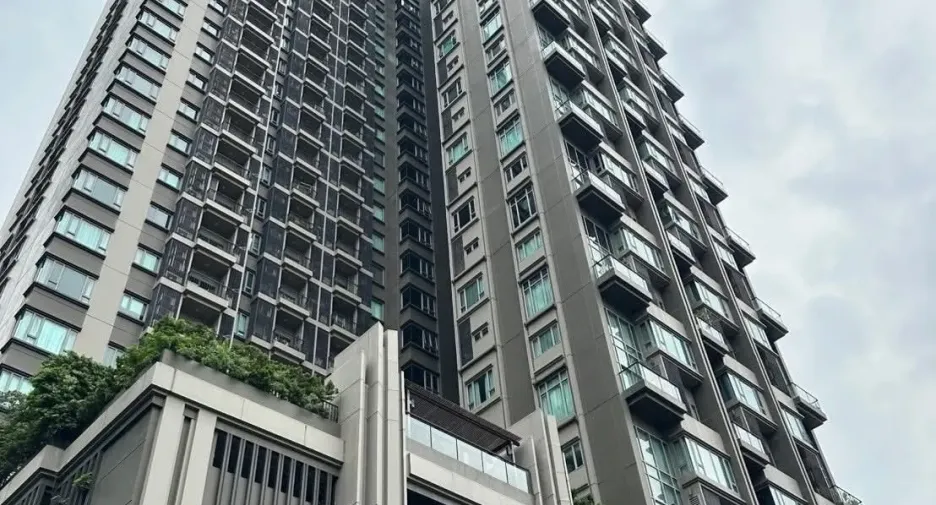 For rent 1 bed condo in Khlong Toei, Bangkok