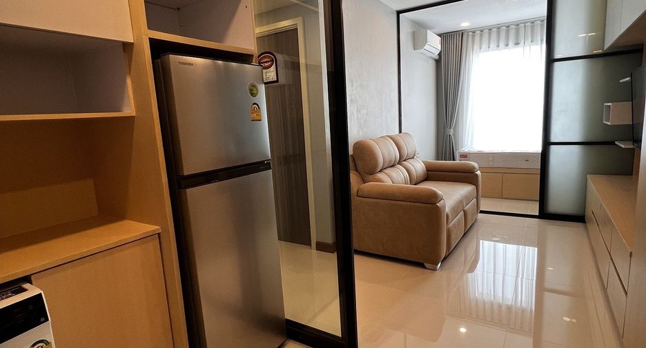 À louer 2 chambres condo à Khlong San, Bangkok