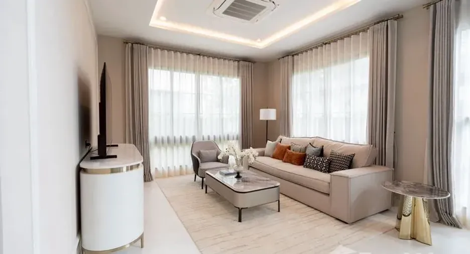For rent 5 bedrooms house in Bang Phli, Samut Prakan